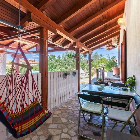 1 Bedroom Gorgeous In